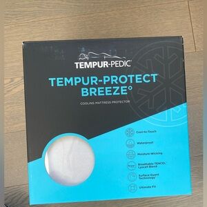 Tempur-pedic tempur-protect breeze cooling mattress protector KING